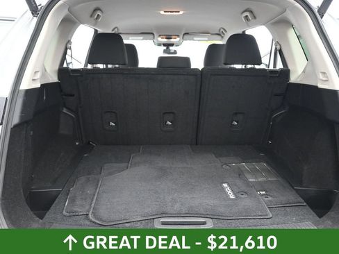 Used 2025 Nissan Rogue SV AWD/4WD image 35