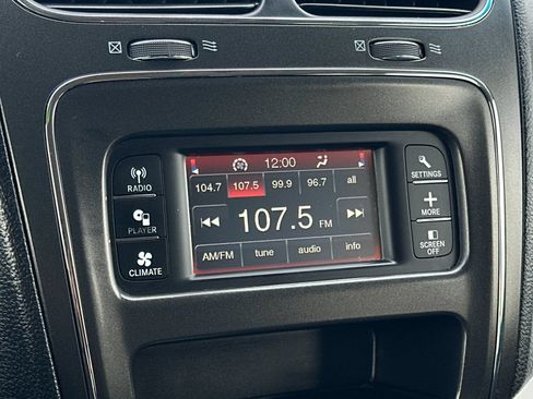 Used 2017 Dodge Journey SE w/ Flexible Seating Group FWD image 18