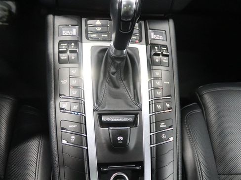 Used 2016 Porsche Macan S AWD/4WD image 39