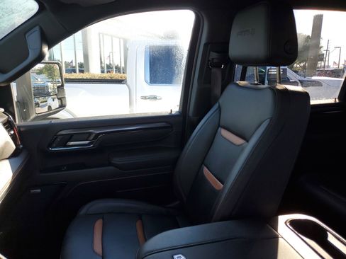 Used 2025 GMC Sierra 2500 AT4 w/ AT4 Premium Plus Package image 92