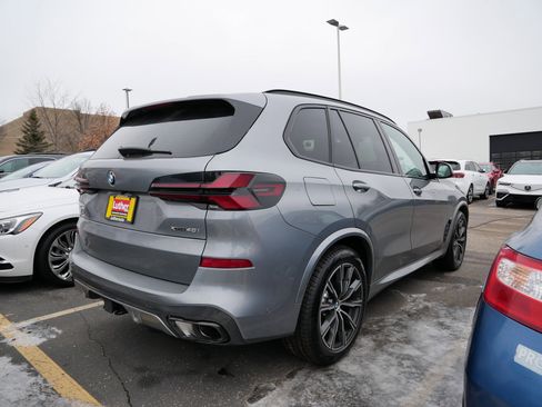 Used 2026 BMW X5 xDrive40i w/ M Sport Package image 5