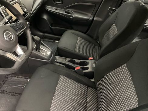 Used 2022 Nissan Versa S image 10