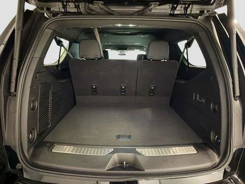 Used 2025 GMC Yukon XL Denali image 24