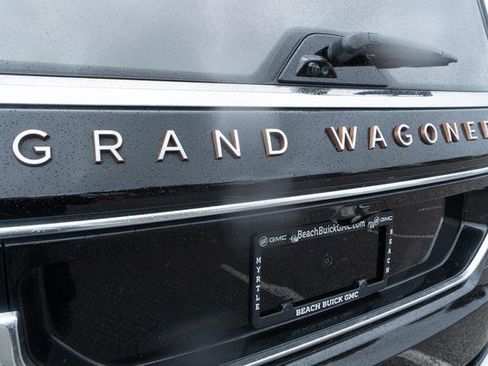Used 2022 Jeep Grand Wagoneer Series III w/ Rear Seat Video Group 1 image 47