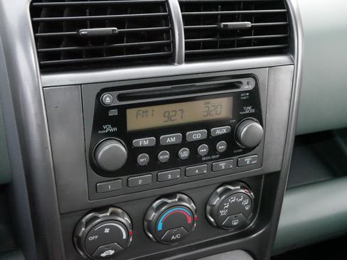 Used 2004 Honda Element EX image 22