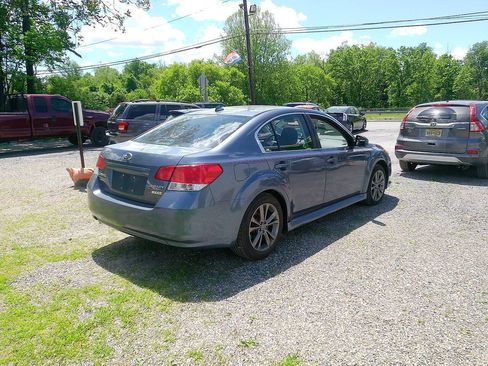 Used 2014 Subaru Legacy 2.5i Premium AWD/4WD image 4