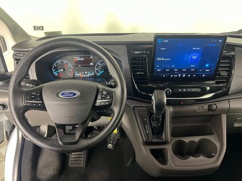 Used 2023 Ford Transit 350 XLT image 13