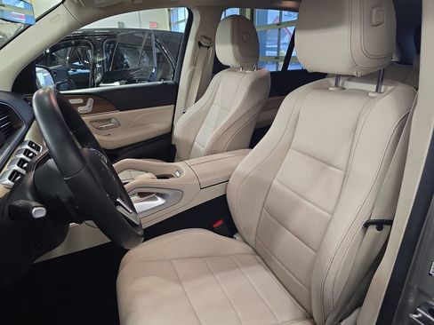 Certified 2022 Mercedes-Benz GLE 350 4MATIC w/ Premium Package image 17