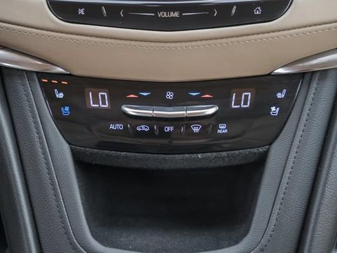 Used 2019 Cadillac XT5 Platinum AWD/4WD image 25