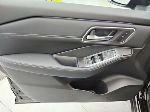 New 2026 Nissan Rogue Platinum w/ Platinum Premium Package image 43