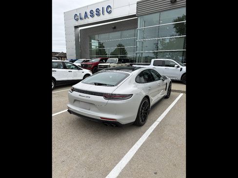 Used 2019 Porsche Panamera GTS AWD/4WD image 5