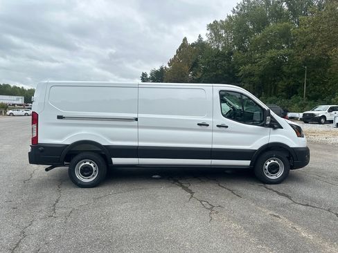 New 2025 Ford Transit 250 Low Roof RWD image 4