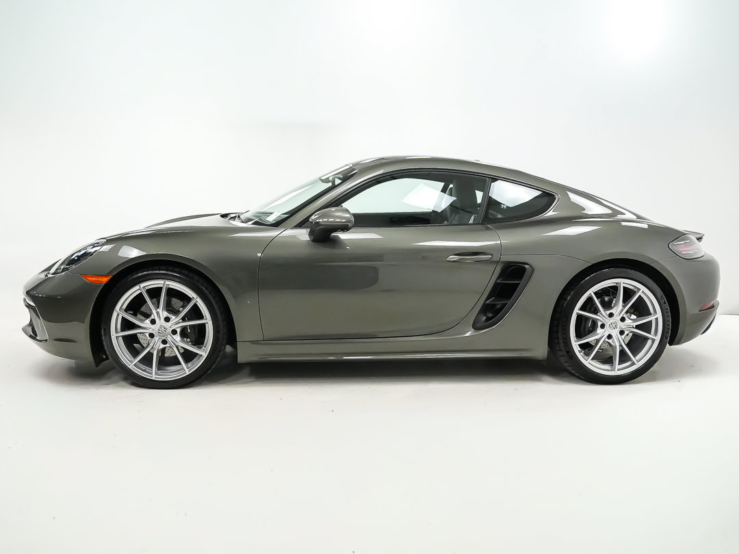 Certified 2025 Porsche 718 Cayman RWD image 2