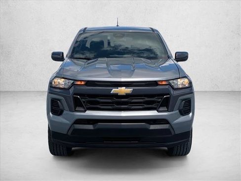 Used 2025 Chevrolet Colorado LT w/ Advanced Trailering Package RWD image 2