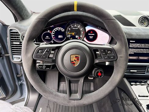 Used 2022 Porsche Cayenne Turbo GT AWD/4WD image 12