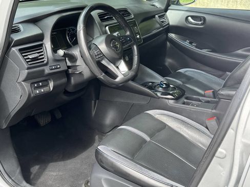 Used 2018 Nissan Leaf SL w/ SL Technology Package image 11