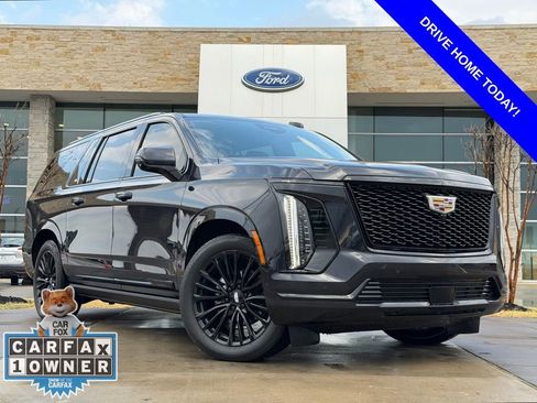 Used 2025 Cadillac Escalade ESV Sport Platinum w/ LPO, Floor Liner Package image 1