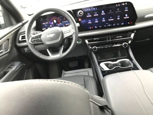 Certified 2026 Chevrolet Traverse LT image 5