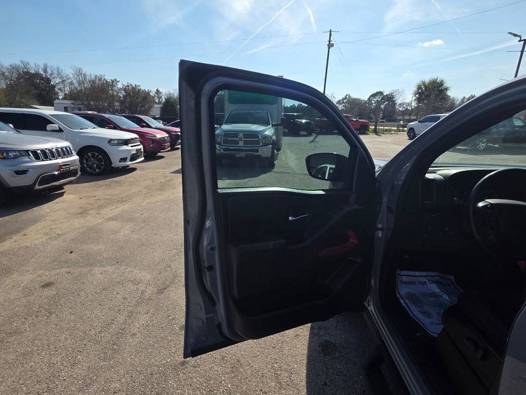 Used 2023 Nissan Frontier Pro-X w/ Pro Convenience Package RWD image 7