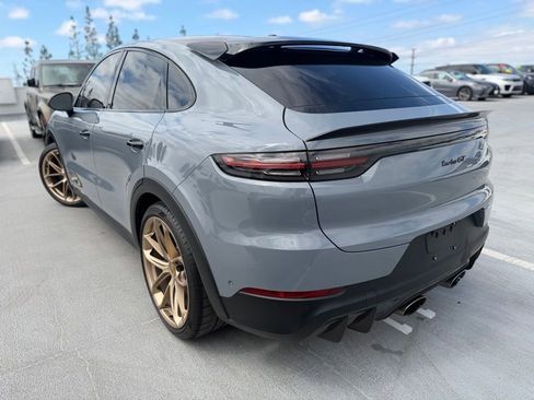 Used 2023 Porsche Cayenne Turbo GT AWD/4WD image 3