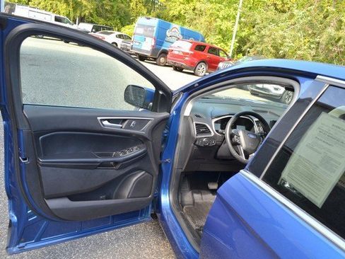 Used 2021 Ford Edge SEL w/ Convenience Package image 15