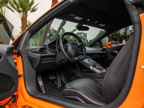 Used 2015 Lamborghini Huracan LP 610-4 image 16