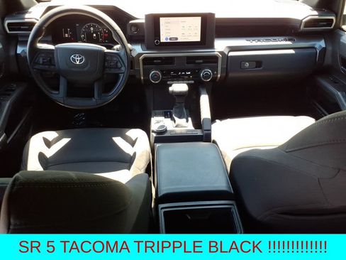 Used 2025 Toyota Tacoma SR5 AWD/4WD image 11