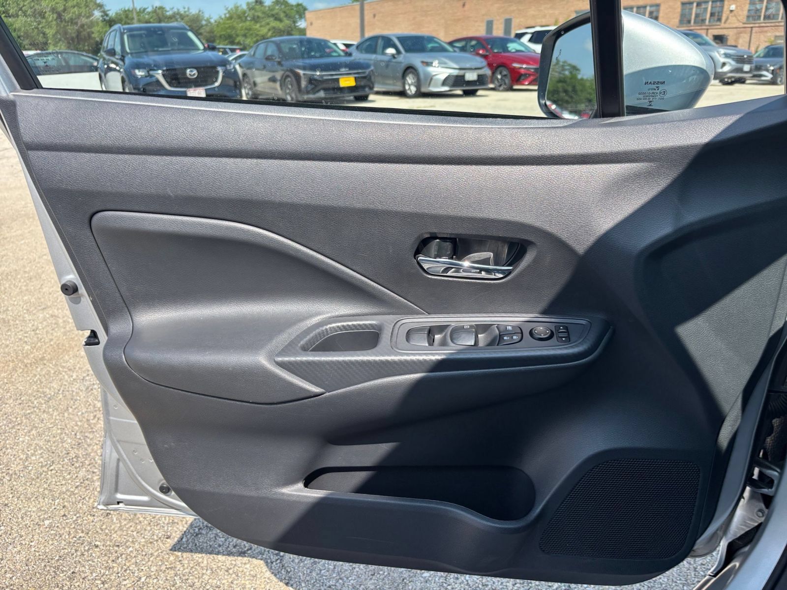 Used 2025 Nissan Versa SV FWD image 18