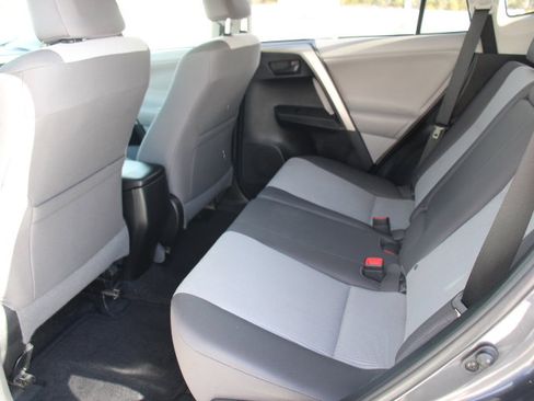 Used 2013 Toyota RAV4 LE image 13