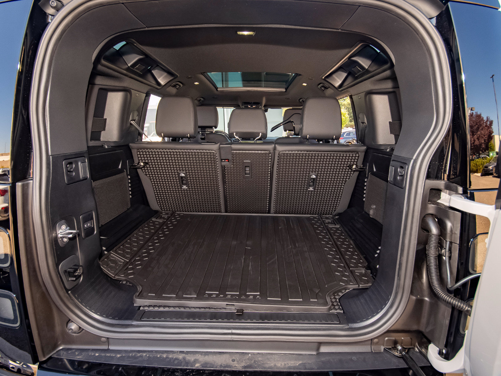 New 2026 Land Rover Defender 110 S AWD/4WD image 52