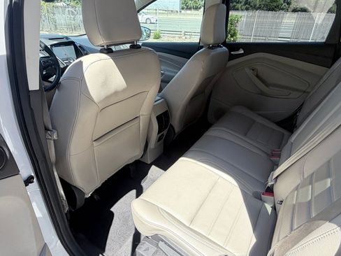 Used 2018 Ford Escape Titanium AWD/4WD image 16