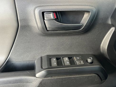 Used 2023 Toyota Tacoma SR image 11