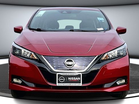 Used 2022 Nissan Leaf SV image 2