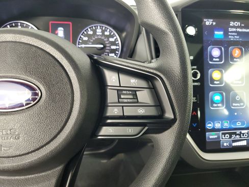 Used 2025 Subaru Crosstrek 2.0i Premium image 25