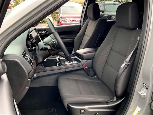 Used 2025 Dodge Durango GT w/ Blacktop Package image 8