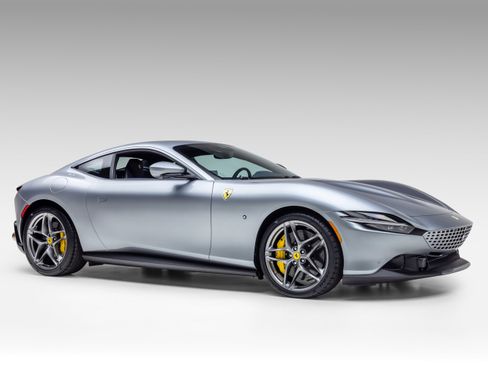 Used 2023 Ferrari Roma RWD image 9