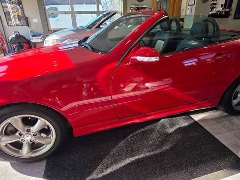 Used 2001 Mercedes-Benz SLK 320 image 2
