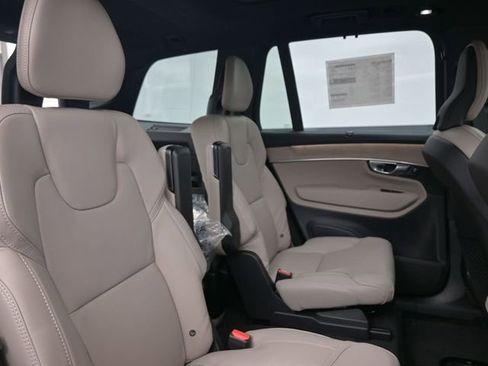 New 2026 Volvo XC90 B6 Ultra w/ Protection Package Premier image 34