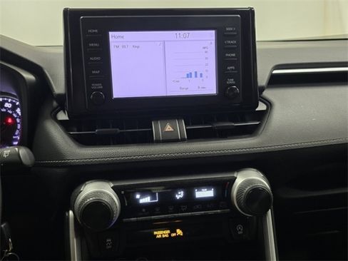 Used 2019 Toyota RAV4 LE image 25