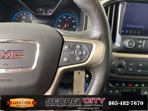 Used 2022 GMC Canyon Denali image 15