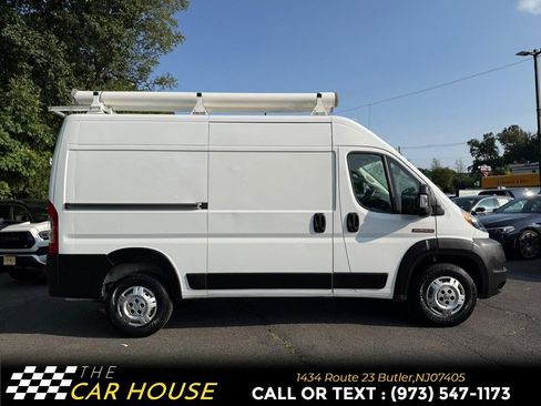 Used 2021 RAM ProMaster 2500 w/ Premium Appearance Group FWD image 9