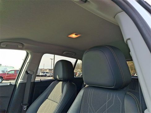 Certified 2022 Chevrolet Trax LT w/ LT Convenience Package image 13