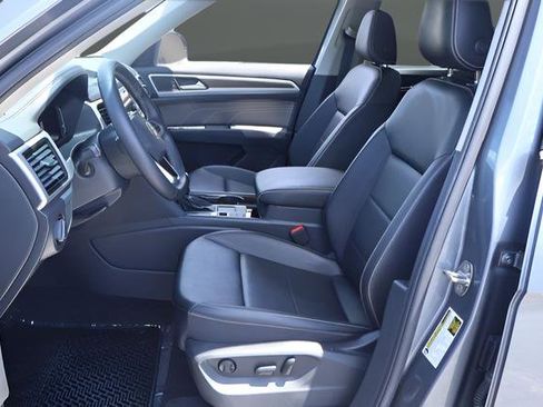Certified 2023 Volkswagen Atlas SE w/ Panoramic Sunroof Package FWD image 14