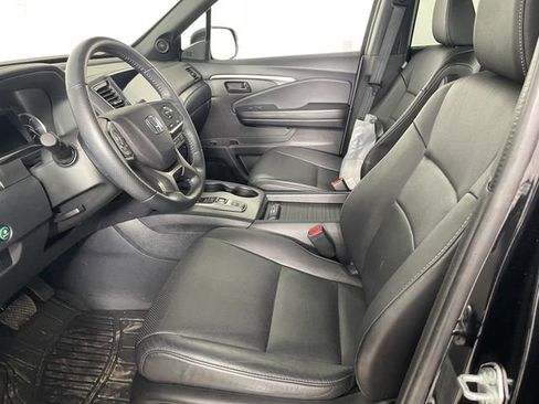 Used 2023 Honda Passport EX-L image 2