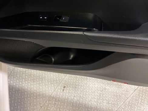 Used 2025 Toyota Camry LE FWD image 53