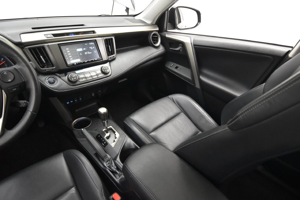 Used 2013 Toyota RAV4 Limited AWD/4WD image 28