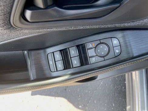Used 2021 Nissan Rogue S AWD/4WD image 15