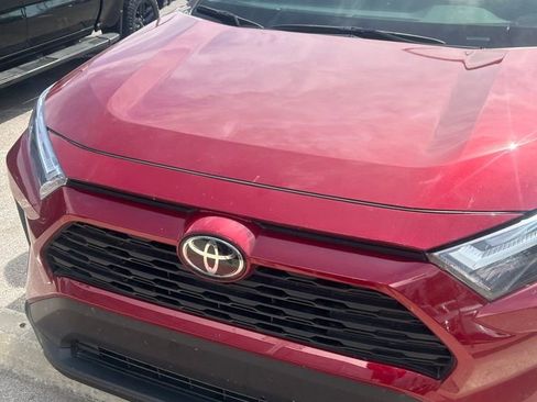 Used 2025 Toyota RAV4 XLE w/ Convenience Package image 12