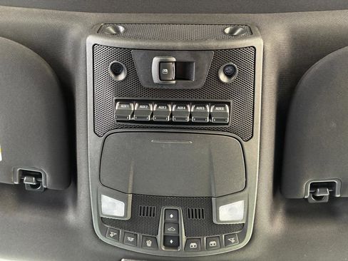 Used 2022 Ford F350 Lariat w/ Lariat Ultimate Package image 13