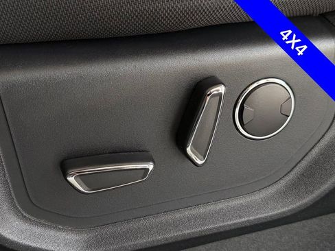 Used 2018 Ford F150 XLT w/ Equipment Group 302A Luxury AWD/4WD image 7
